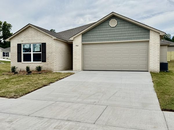 4101 Red Maple Lane, Alexander, AR 72002