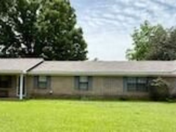 40033 Belair Dr., Hamilton, MS 39746