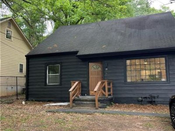 956 SW Oakland Drive SW, Fulton, GA 30310