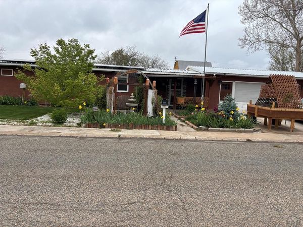 612 9th St, Fowler, CO 81039