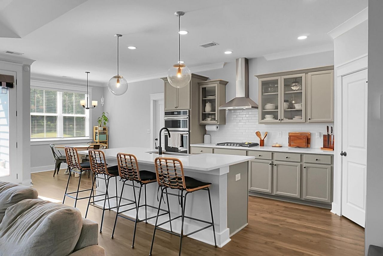 658 Black Pine Photo 19