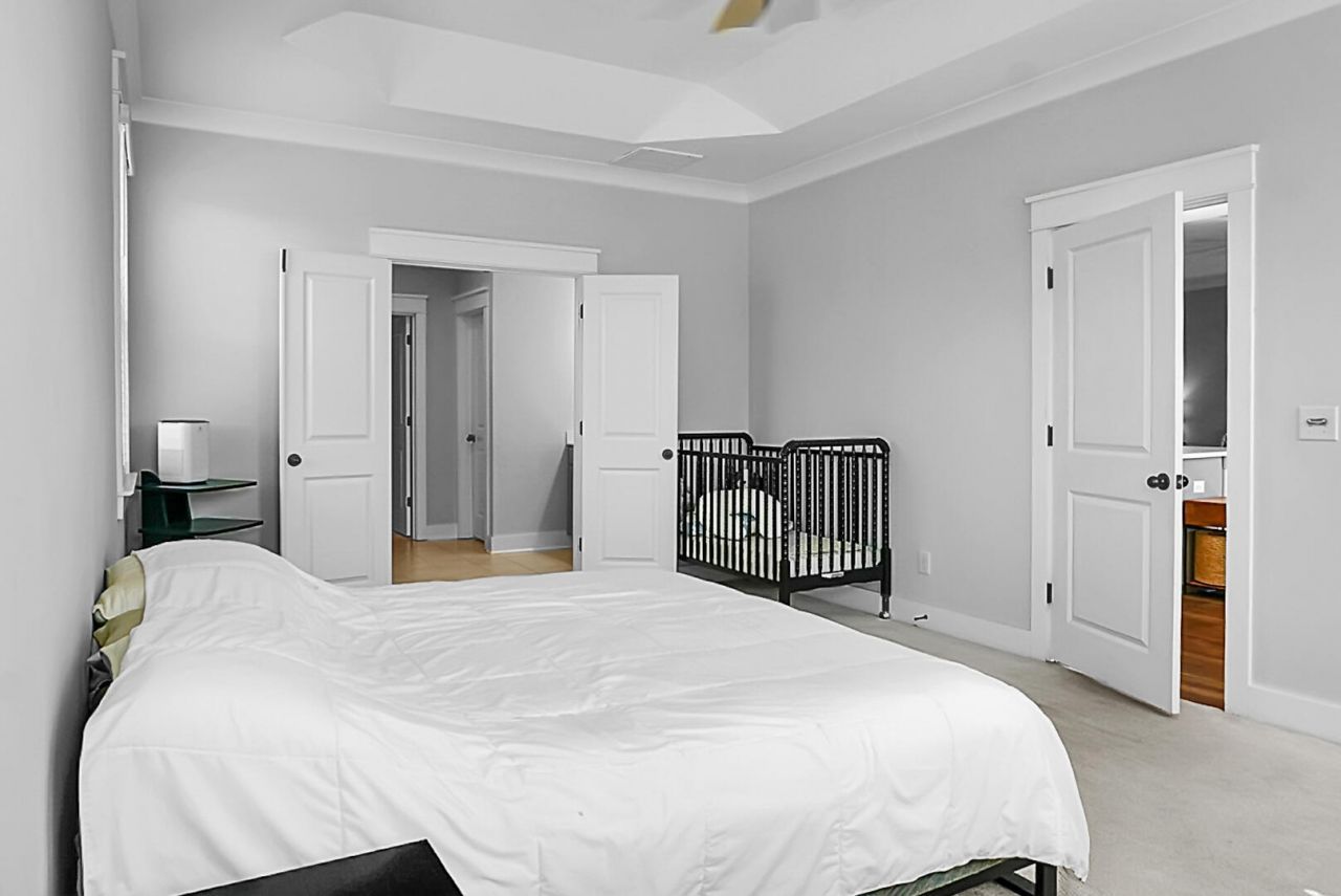 658 Black Pine Photo 32