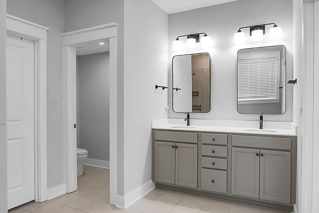 658 Black Pine Photo 34