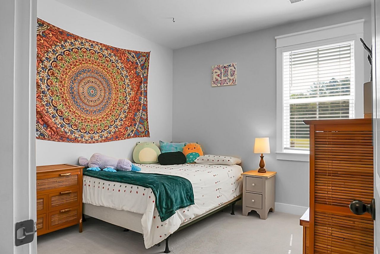658 Black Pine Photo 38