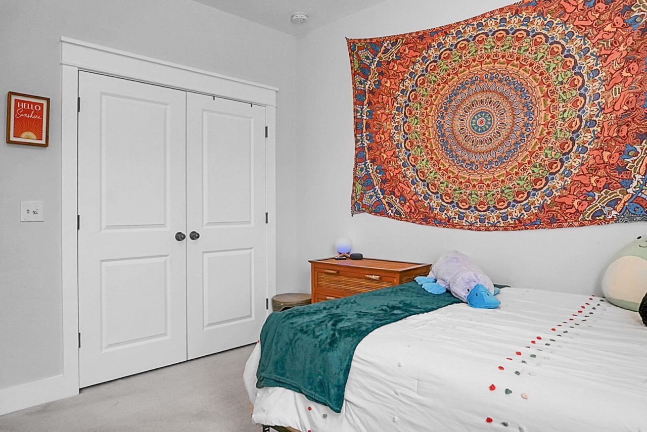 658 Black Pine Photo 39
