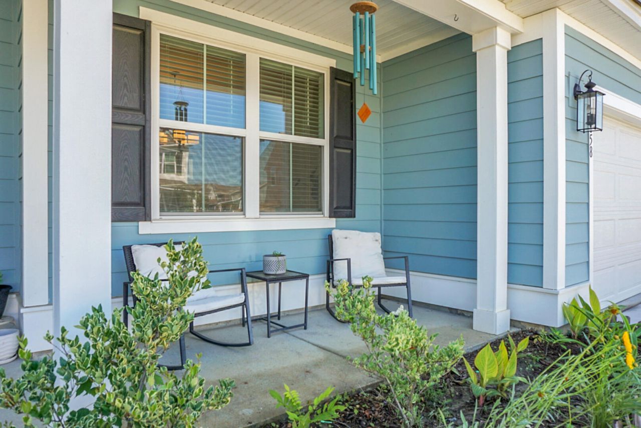 658 Black Pine Photo 5