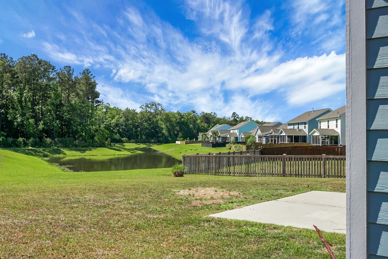 658 Black Pine Photo 52