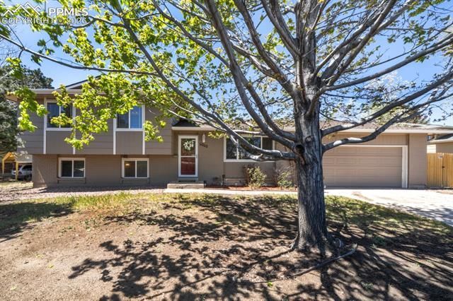 6060 Flintridge Drive, Colorado Springs, CO 80918 Main Photo