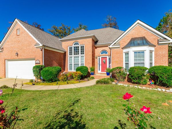1615 Gunston Hall Road, Hixson, TN 37343