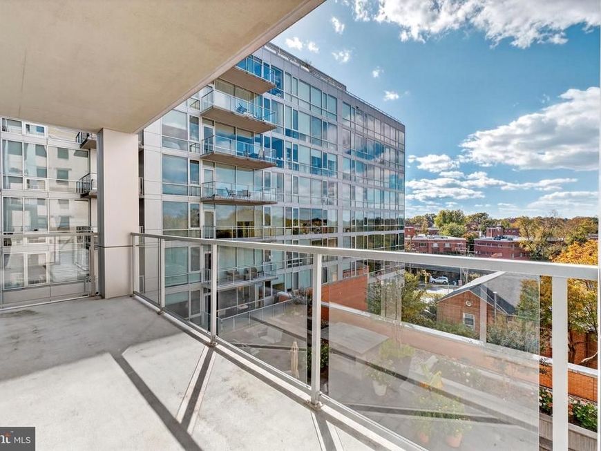 6820 Wisconsin Avenue, Unit 4006, Bethesda, MD 20815 Main Photo