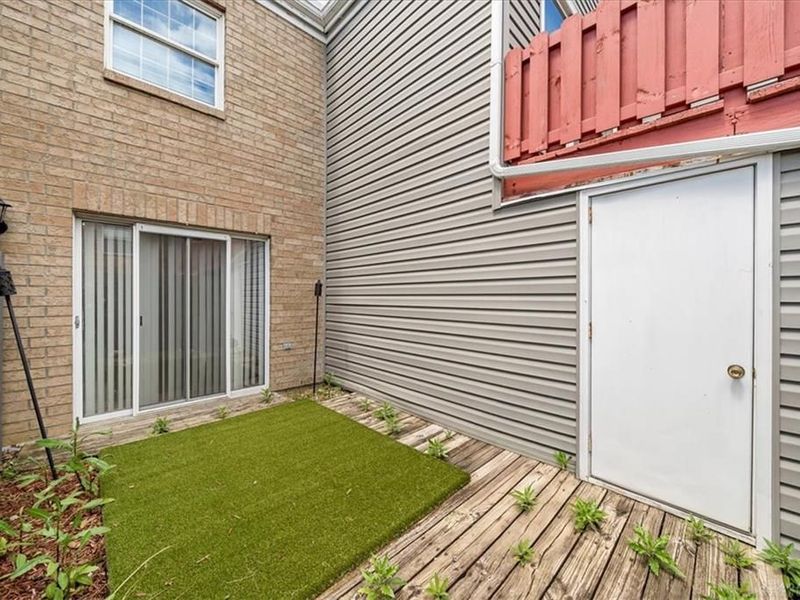 5031 Well Fleet Drive, Trotwood, OH 45426 Photo 10