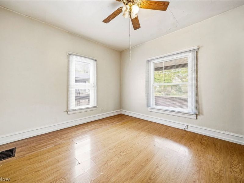 545 W 36th Street, Ashtabula, OH 44004 Photo 6