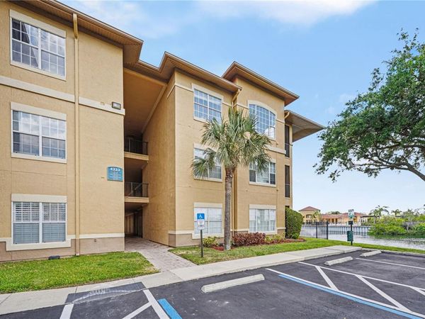 4333 BAYSIDE VILLAGE DRIVE , Unit 120, TAMPA, FL 33615