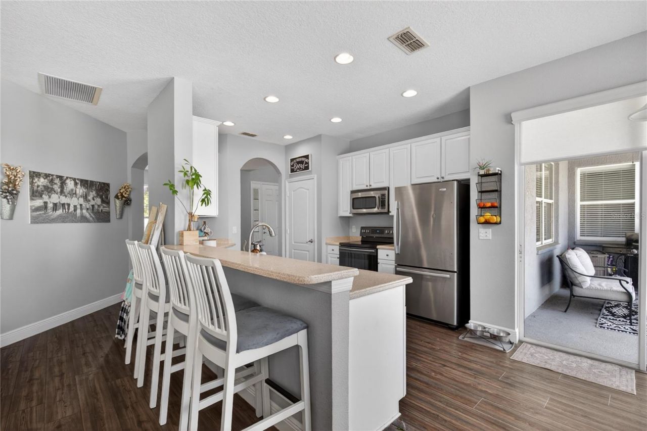 23626 Valderama Lane, Sorrento, FL 32776 Photo