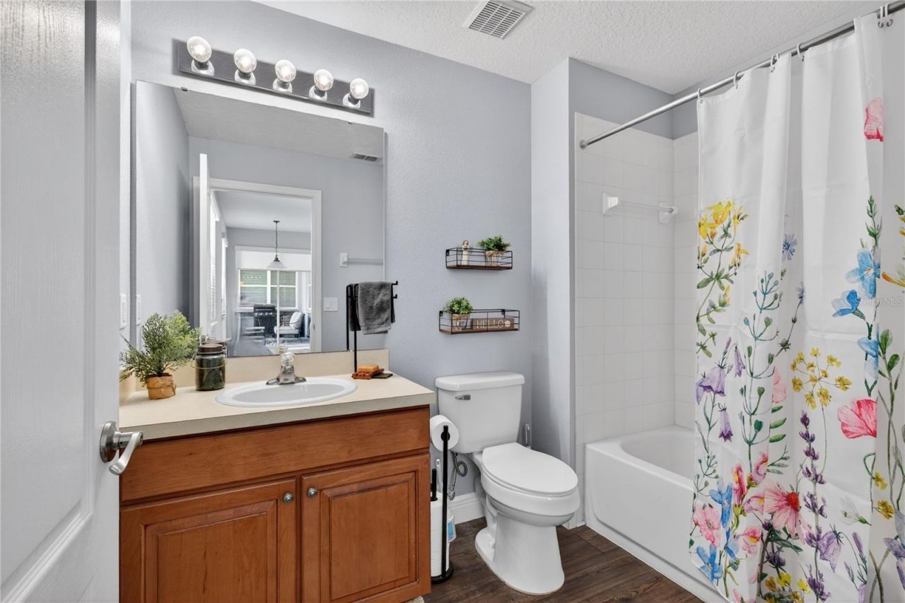 23626 Valderama Lane, Sorrento, FL 32776 Photo