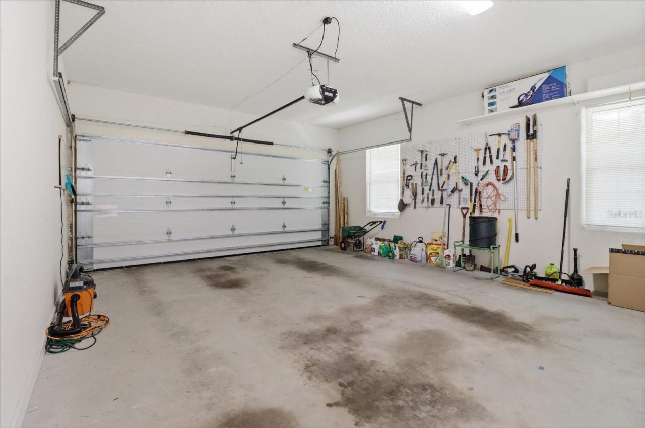 35 Douglas Street, Homosassa, FL 34446 Photo