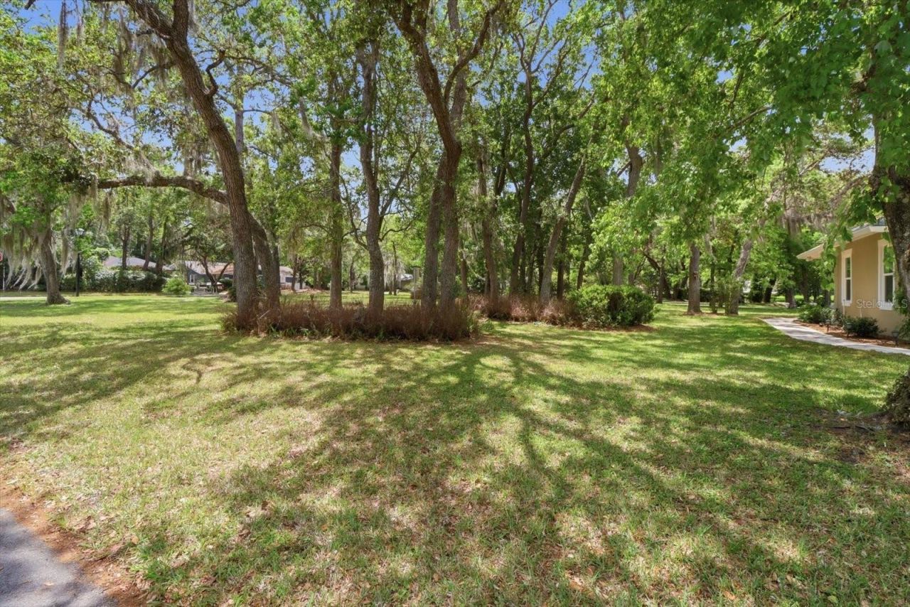 35 Douglas Street, Homosassa, FL 34446 Photo