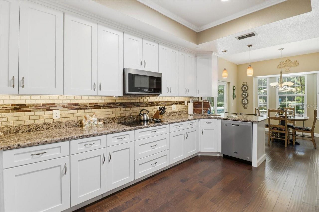35 Douglas Street, Homosassa, FL 34446 Photo