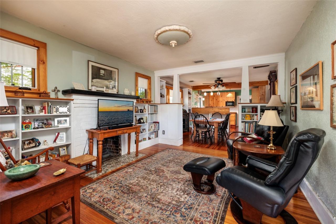 2557 16th Avenue N, Saint Petersburg, FL 33713 Photo
