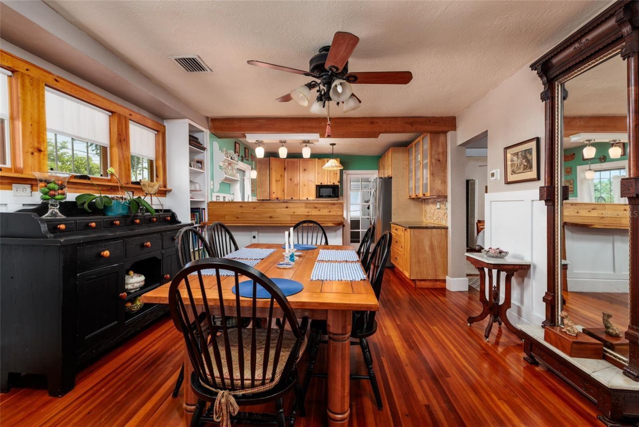 2557 16th Avenue N, Saint Petersburg, FL 33713 Photo