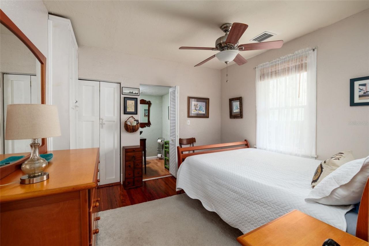 2557 16th Avenue N, Saint Petersburg, FL 33713 Photo