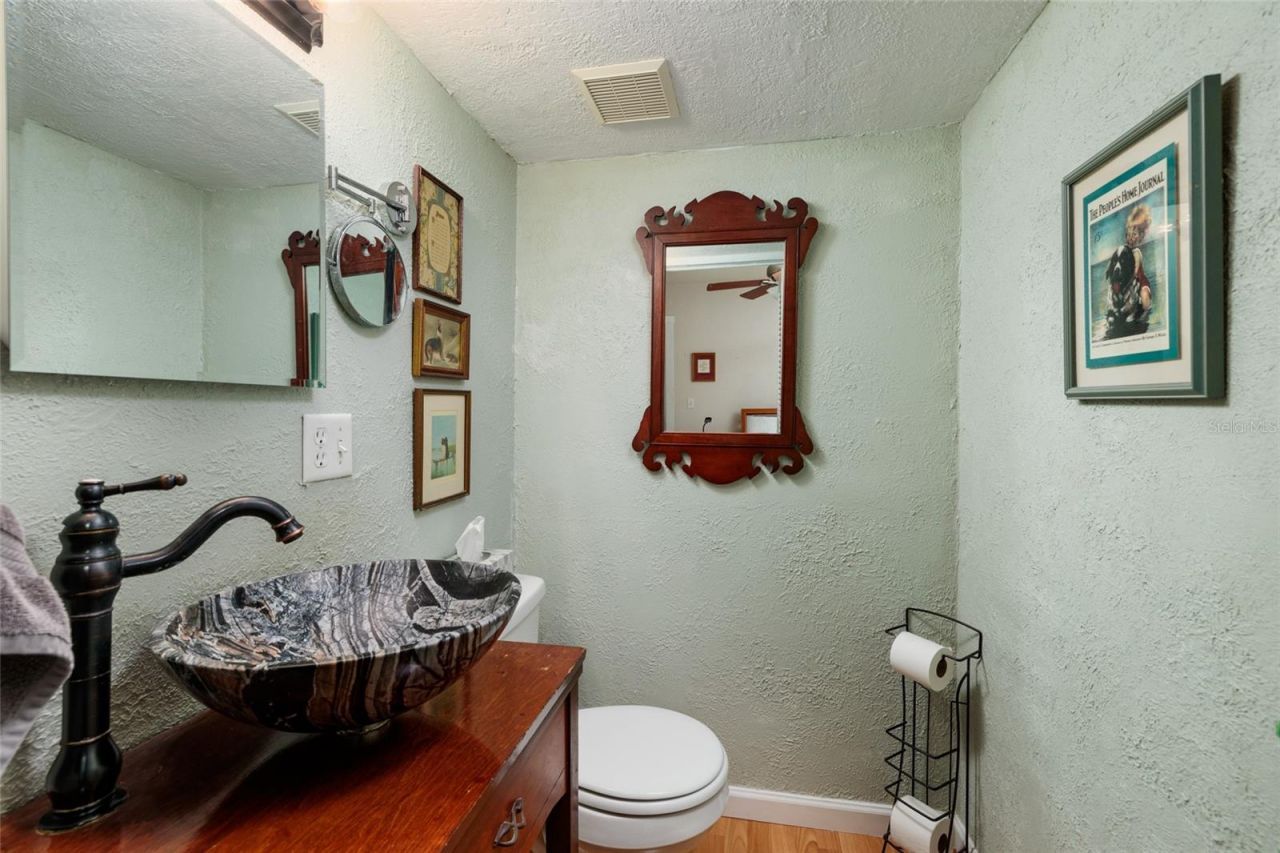 2557 16th Avenue N, Saint Petersburg, FL 33713 Photo
