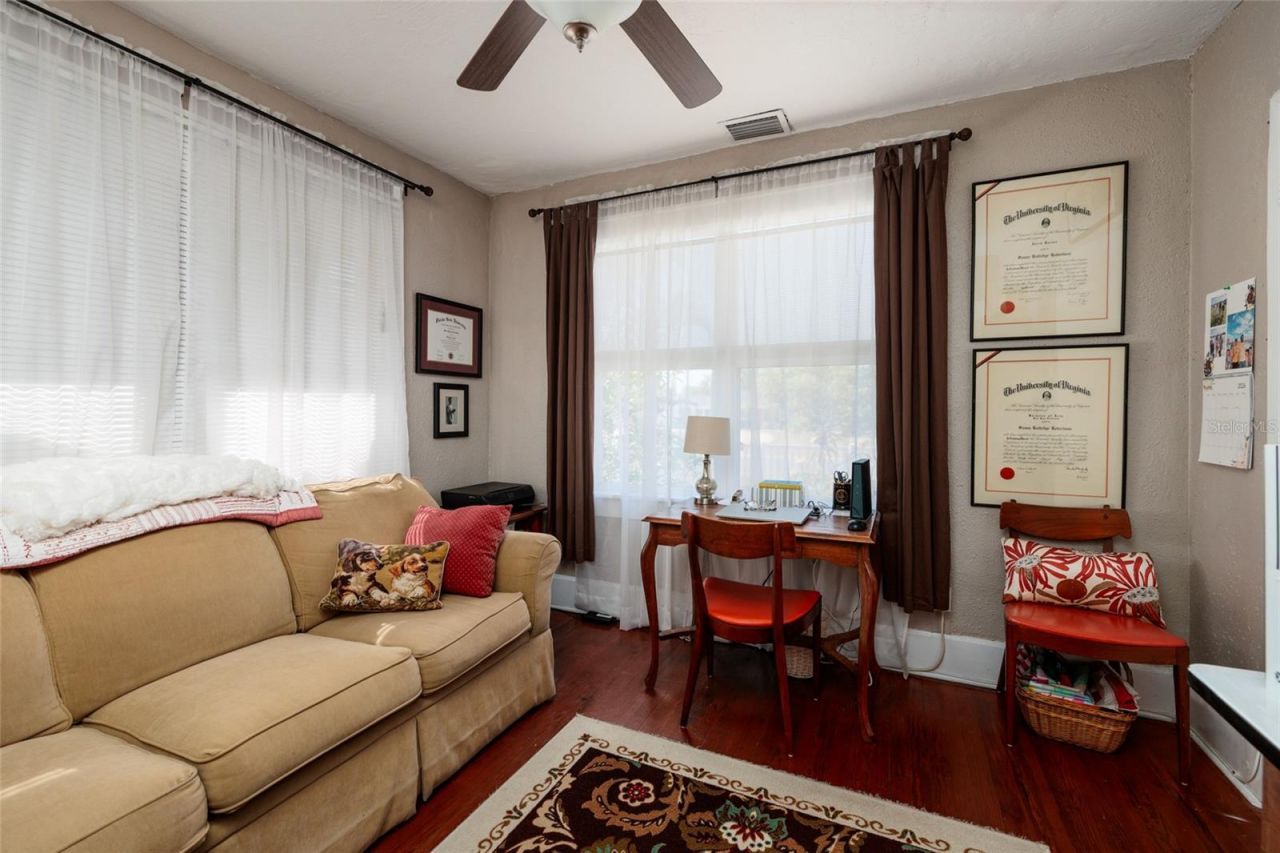 2557 16th Avenue N, Saint Petersburg, FL 33713 Photo