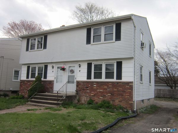 25 Mettler , Unit 1st, Woodbridge, CT 06525