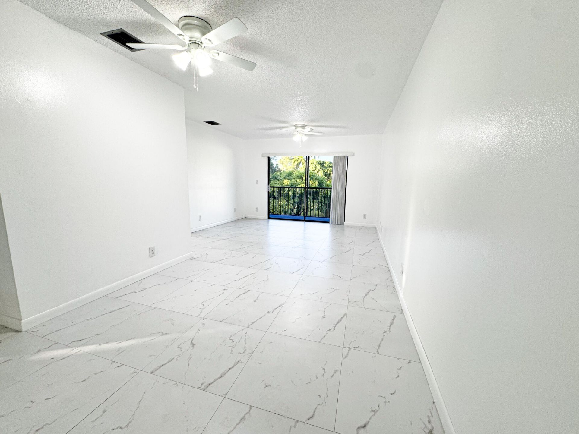 10687 Royal Palm Boulevard, Coral Springs, FL 33065 Photo