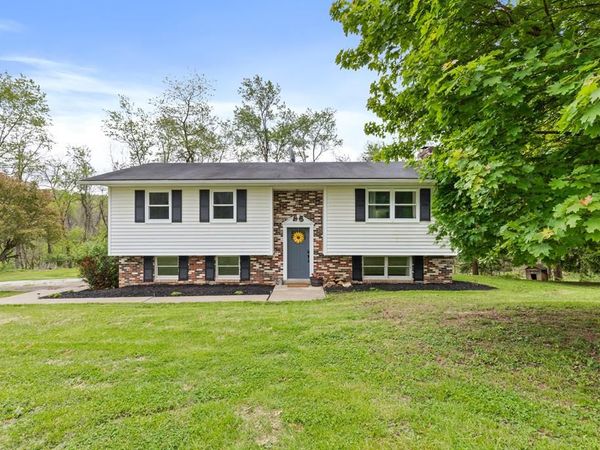 1098 Castleman Run Rd, Valley Grove, WV 26060