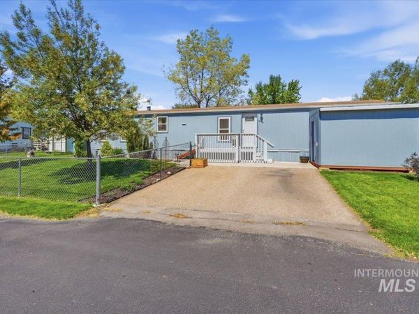 4018 Squall Valley Dr, Nampa, ID 83687
