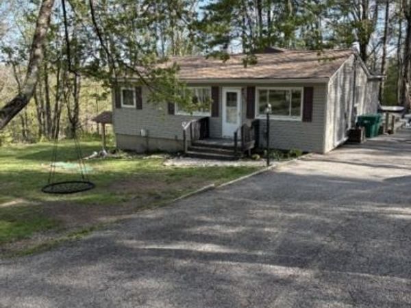 902 So Beach Tr, Stillwater, NJ 07860
