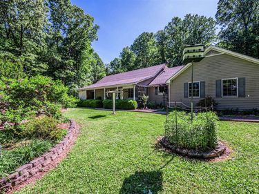 675 New Cut Road , Bowling Green, KY 42103