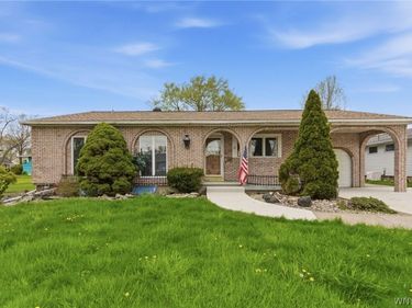18 Idlewood Drive, Tonawanda, NY 14150