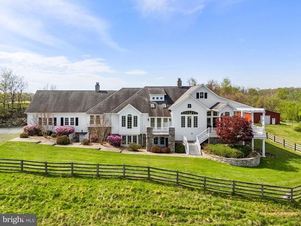 35047 SNICKERSVILLE TURNPIKE , ROUND HILL, VA 20141