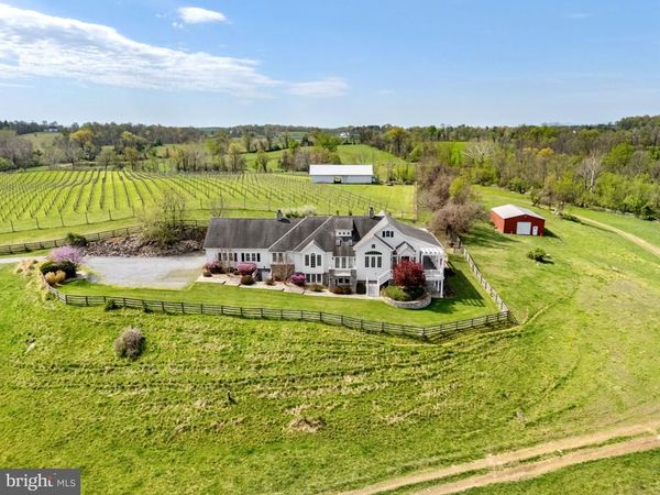 35047 SNICKERSVILLE TURNPIKE, ROUND HILL, VA 20141