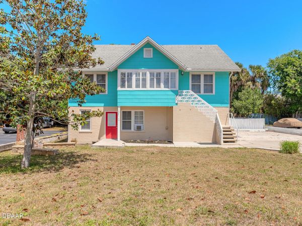 722 N Halifax Avenue, Daytona Beach, FL 32118