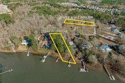 540 Lakeshore Drive  photo 4