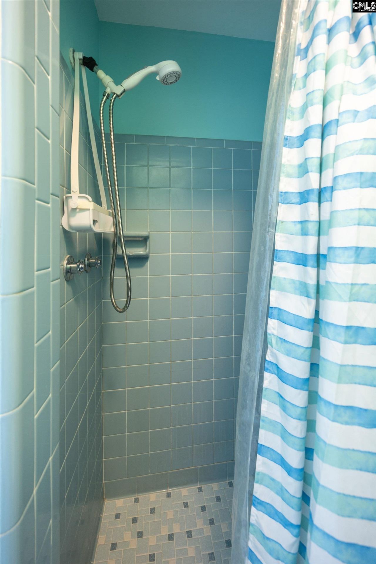 540 Lakeshore Drive  Photo 33