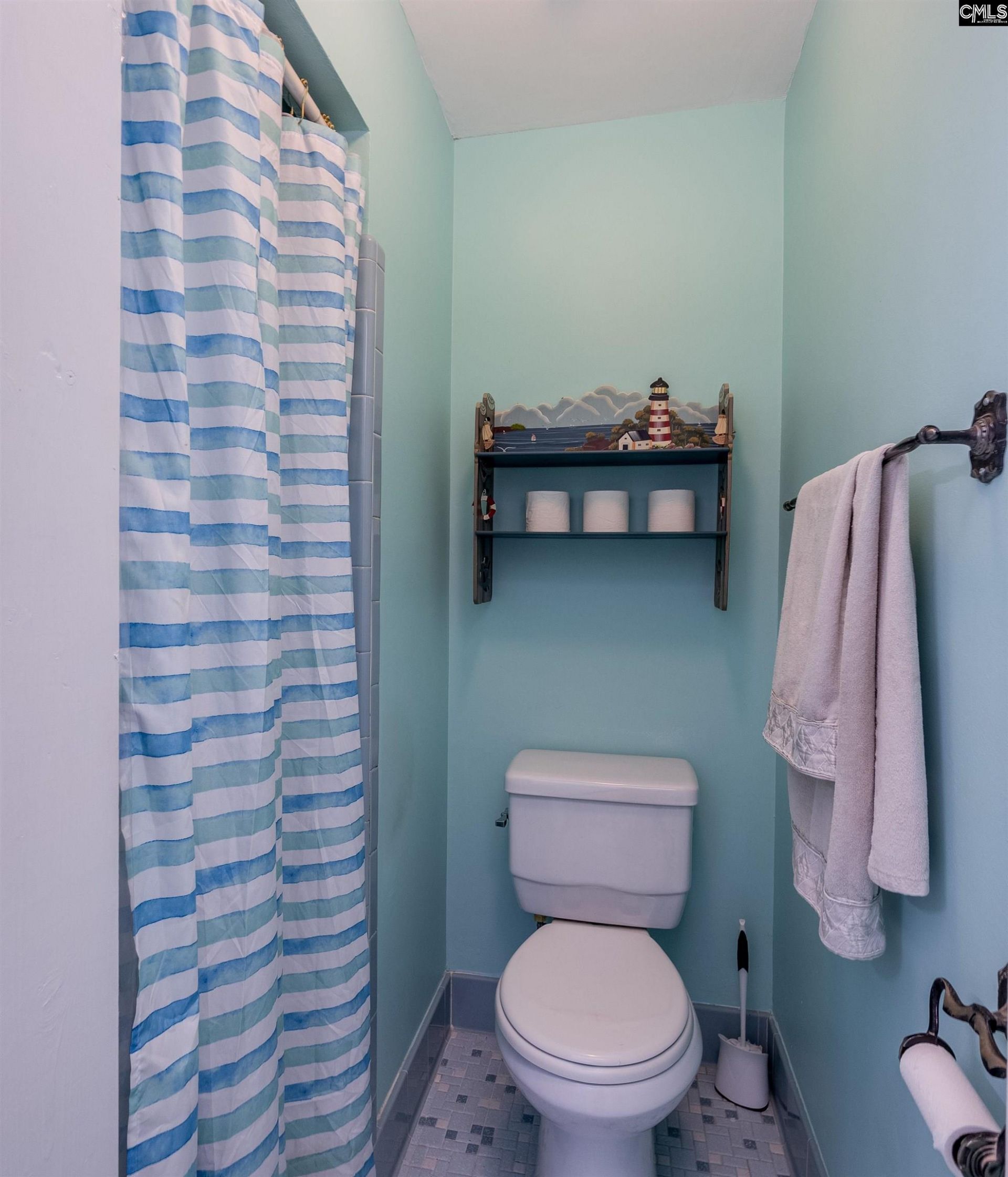 540 Lakeshore Drive  Photo 34