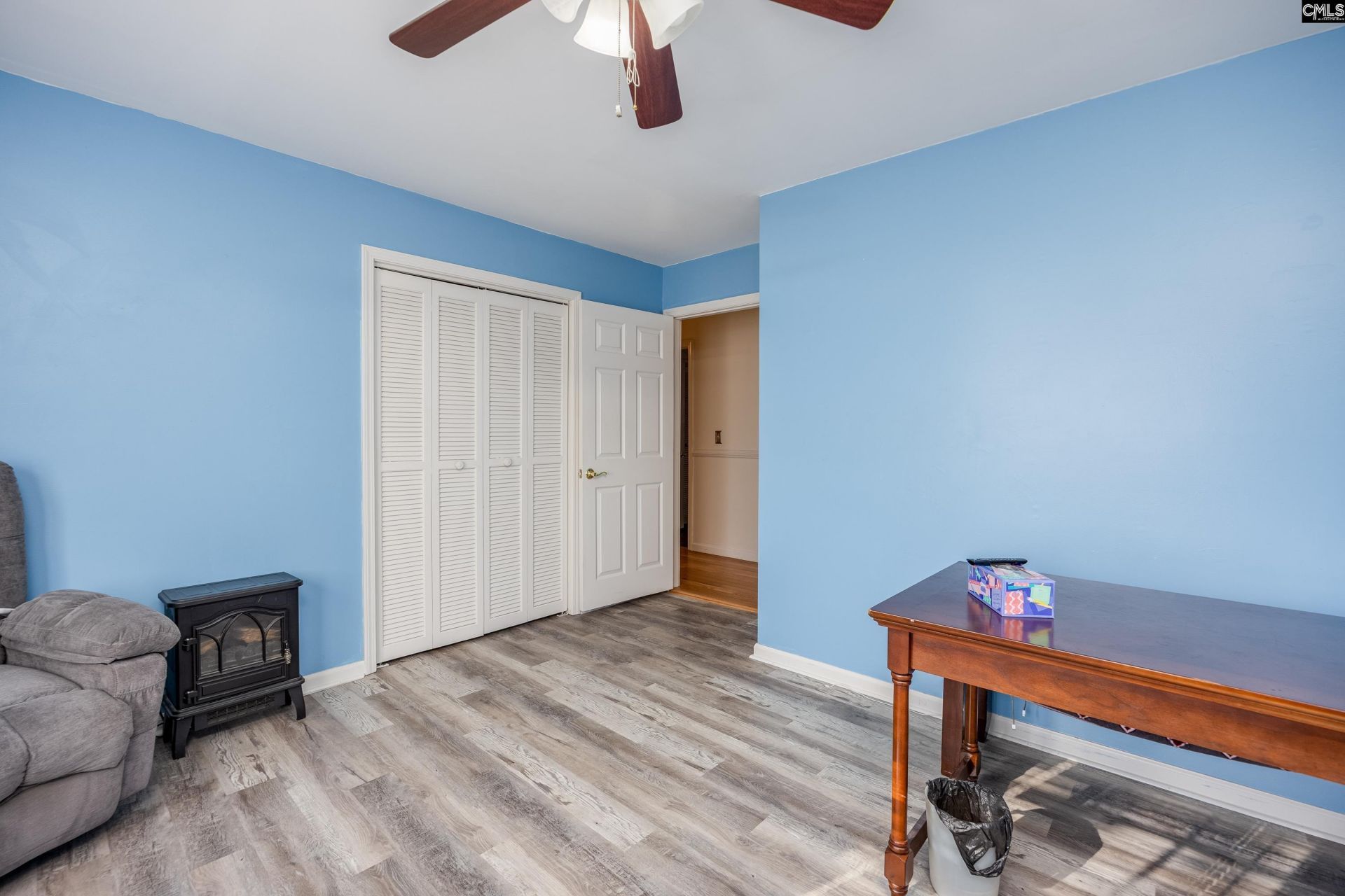 540 Lakeshore Drive  Photo 37