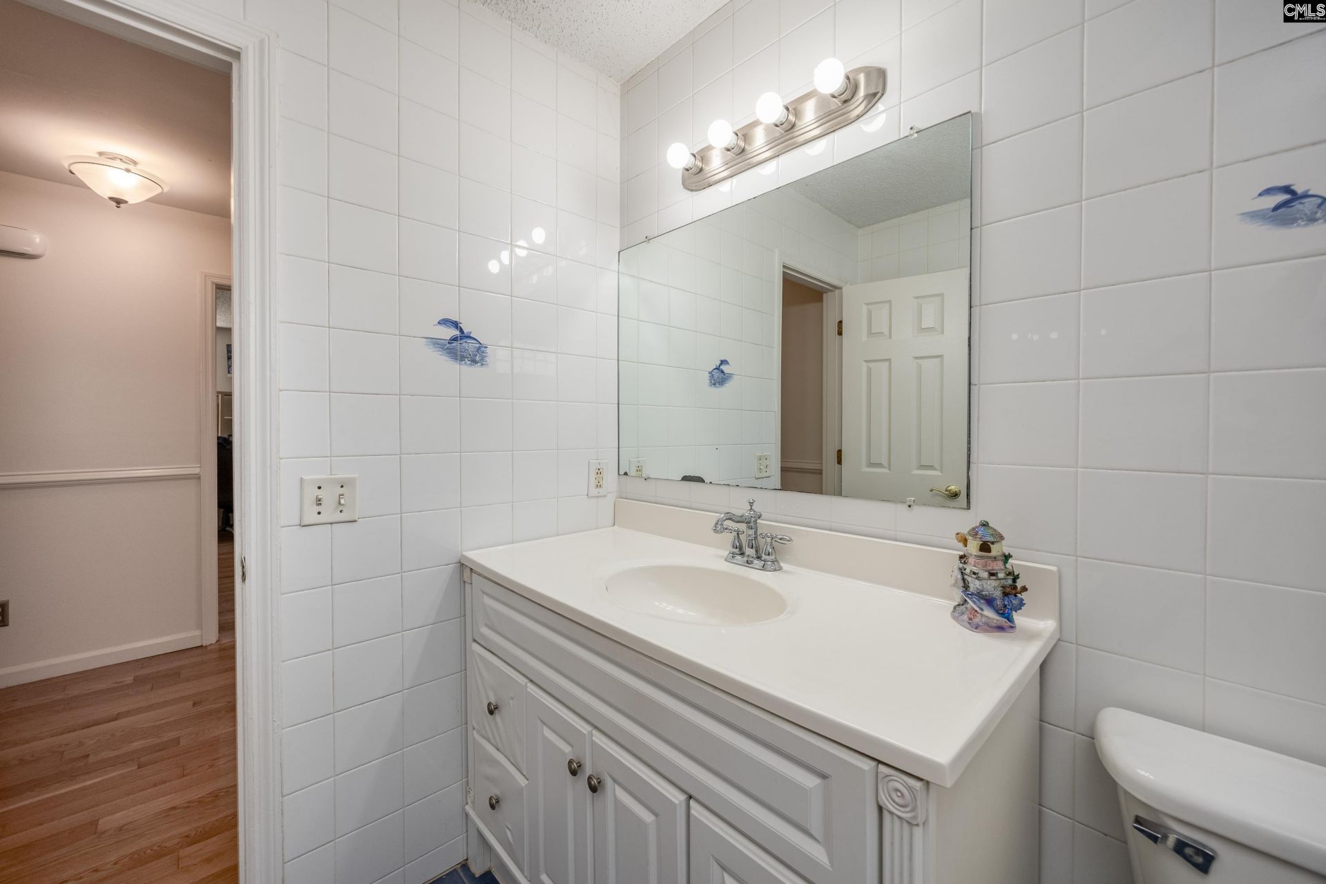 540 Lakeshore Drive  Photo 42