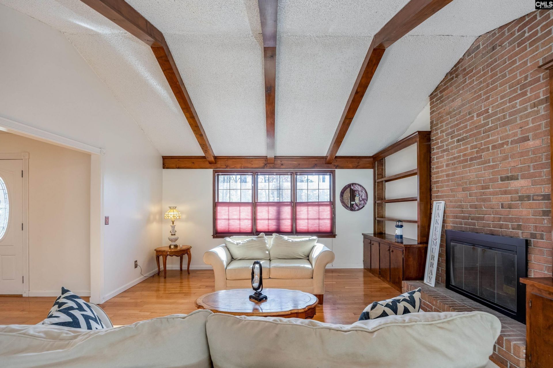 540 Lakeshore Drive  Photo 9