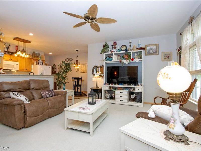 2457 Barrington Way, Unit 322, Wooster, OH 44691 Photo 3