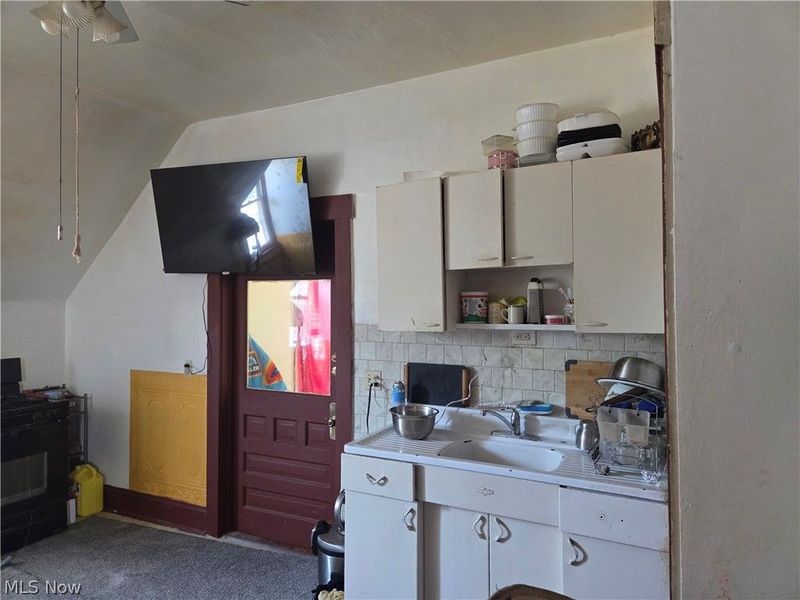 10918 Oliver Road, Cleveland, OH 44111 Photo 10