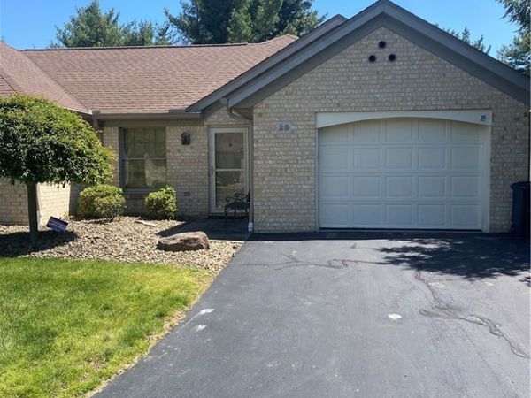 810 Southwestern Run , Unit 23, Poland, OH 44514