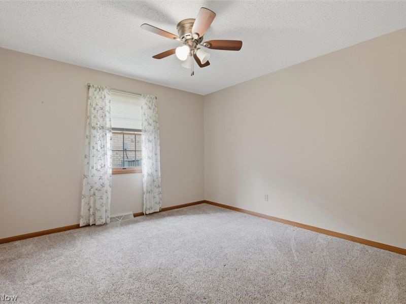 810 Southwestern Run, Unit 23, Poland, OH 44514 Photo 14