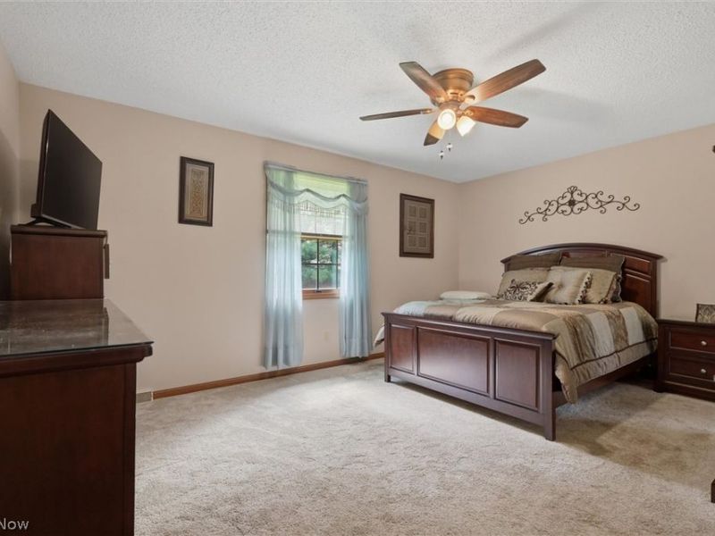 810 Southwestern Run, Unit 23, Poland, OH 44514 Photo 16