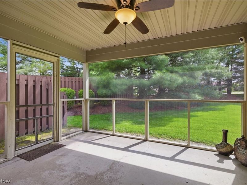 810 Southwestern Run, Unit 23, Poland, OH 44514 Photo 19