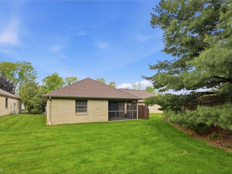 810 Southwestern Run, Unit 23, Poland, OH 44514 Photo 22
